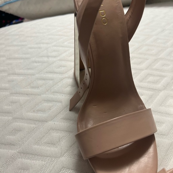 Aldo Nude Heels - Picture 3 of 6